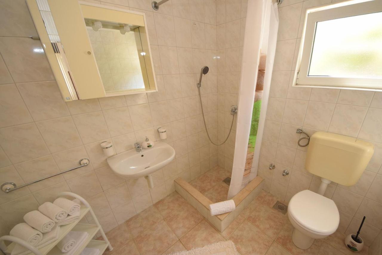 Apartments By The Sea Podobuce, Peljesac - 631 Bagian luar foto